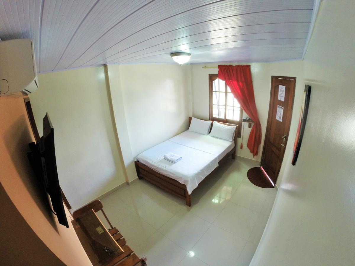 Hostal La Esperanza Летисия Екстериор снимка