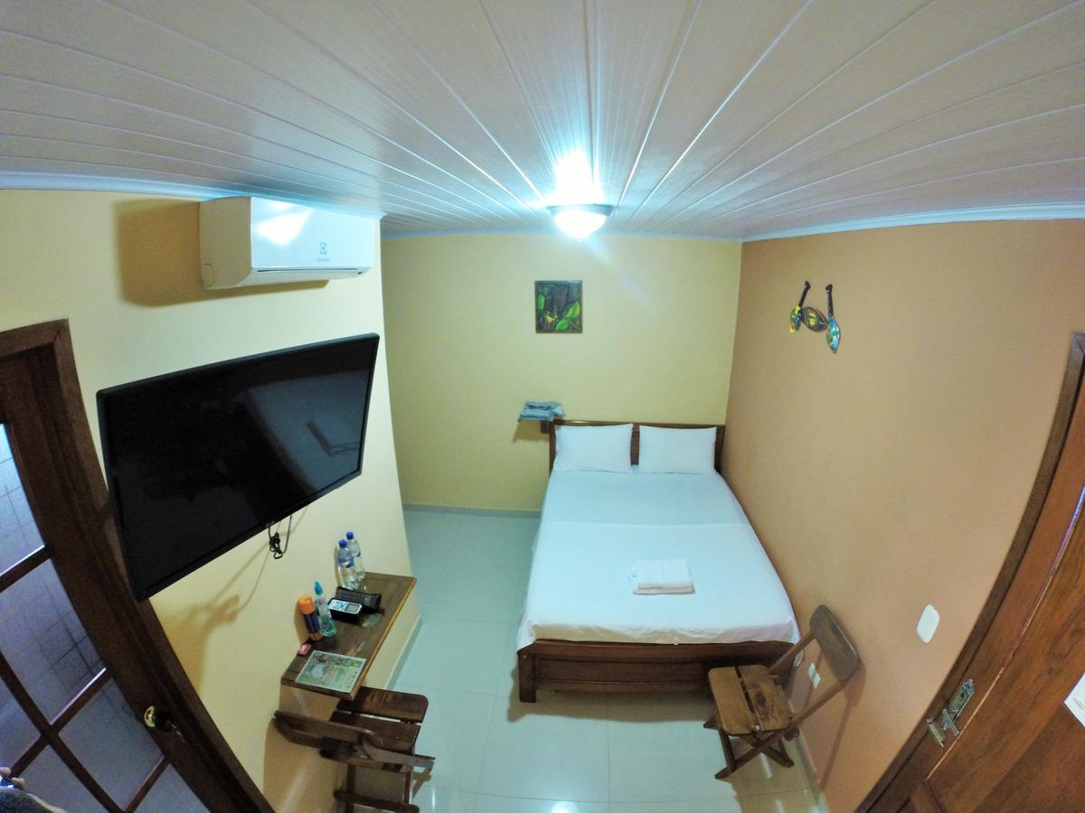 Hostal La Esperanza Летисия Екстериор снимка